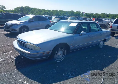 1995 Oldsmobile 98 Regency Elite из США, поврежденный, VIN 1G3CX52K7S4315636